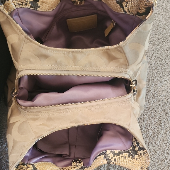 Coach Beige and Brown Signature Shoulder Bag - Picture 12 of 15